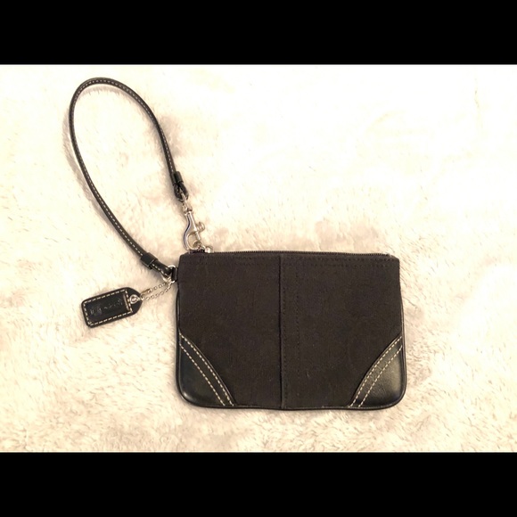 Coach wristlet - Picture 2 of 4